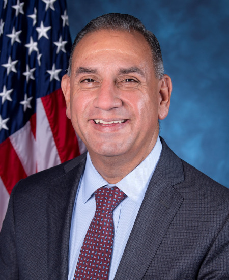 Gil Cisneros